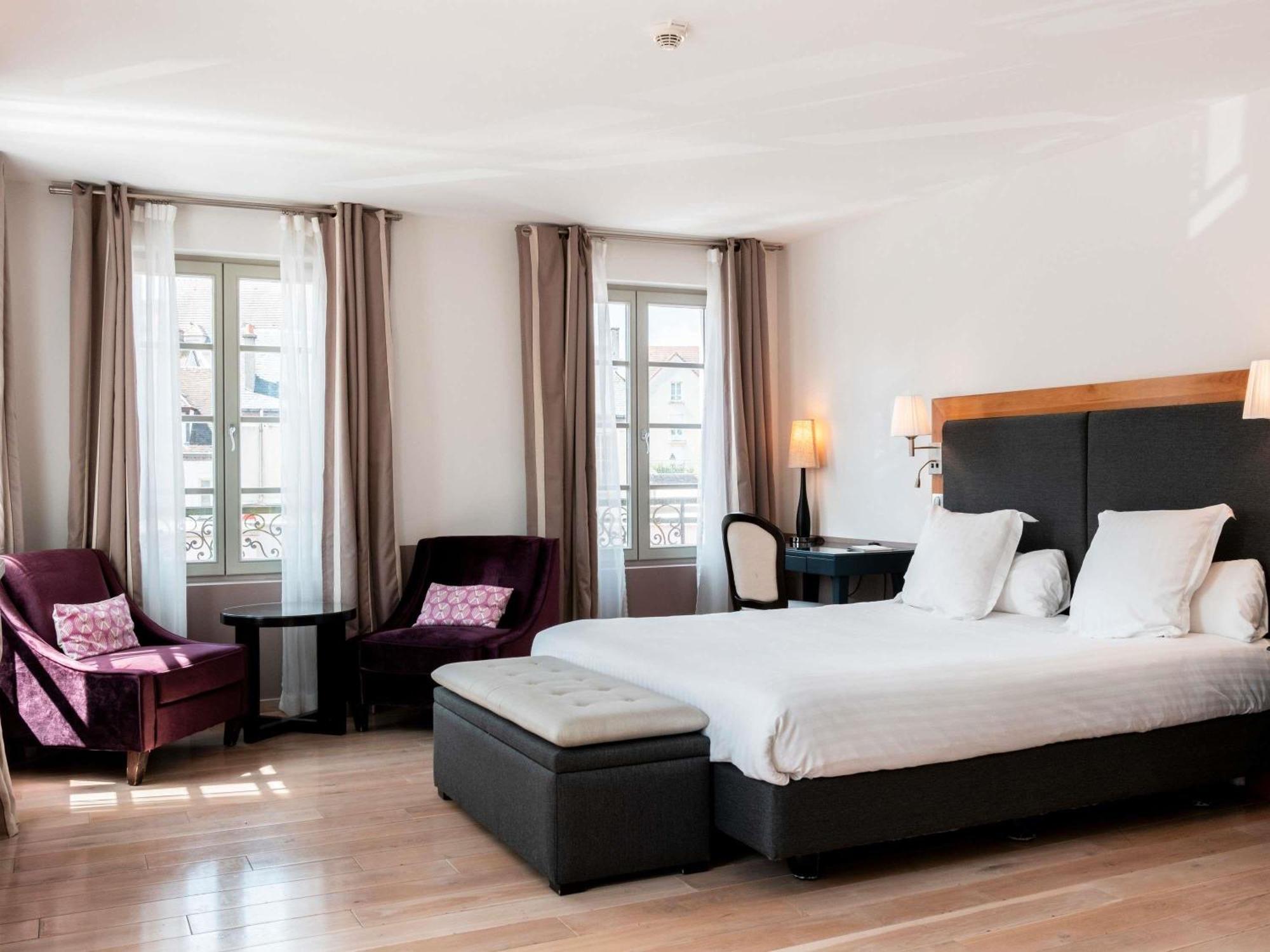 Mercure Maintenon Luaran gambar